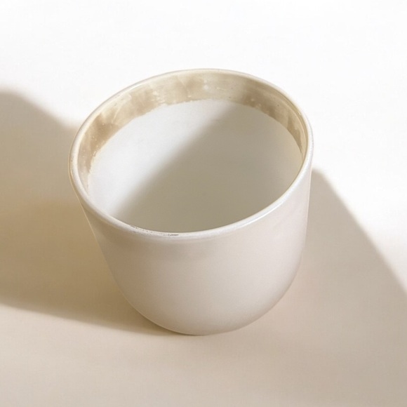 White Matte Glass Mug With Textured Exterior and Glossy Interior - Picture 3 of 7